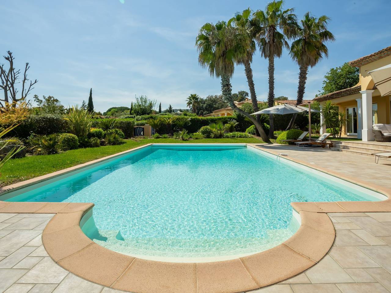 Alwena in Grimaud, Mittelmeerküste (Frankreich)