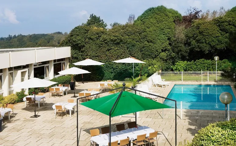Hotel para 3 personas, con jardín y piscina, Se admiten mascotas - 1