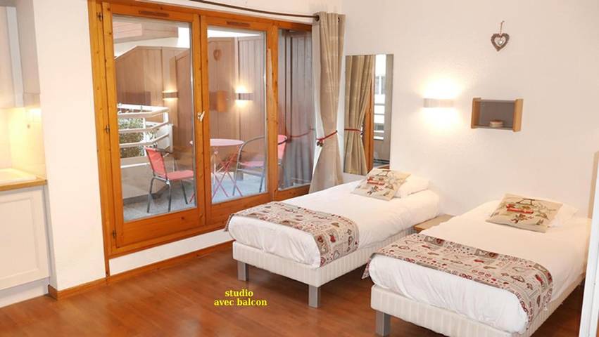 Chalet pour 2 personnes, avec vue et balcon à Brides-les-Bains