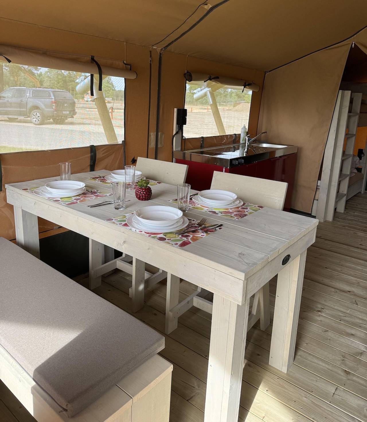 Zeltlodge mit Privatbad für 4 Personen in Brüggen, Niederrhein