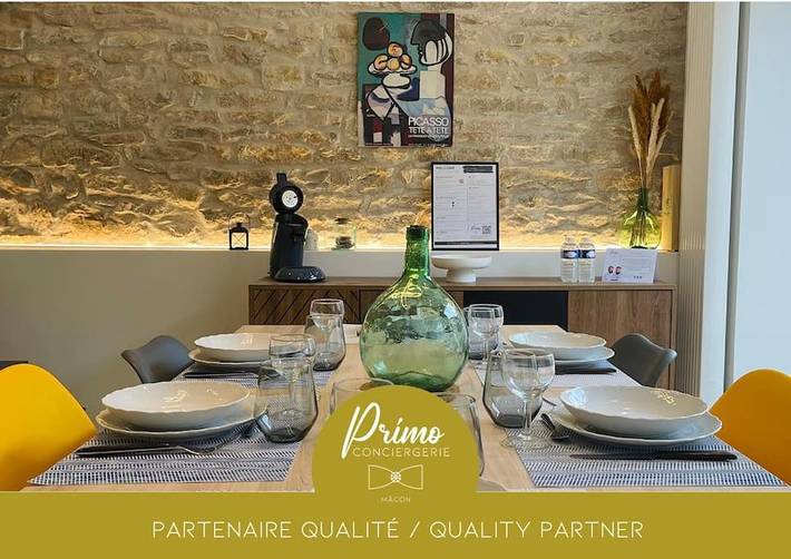 Location de vacances pour 4 personnes, avec jardin et vue à Buxy