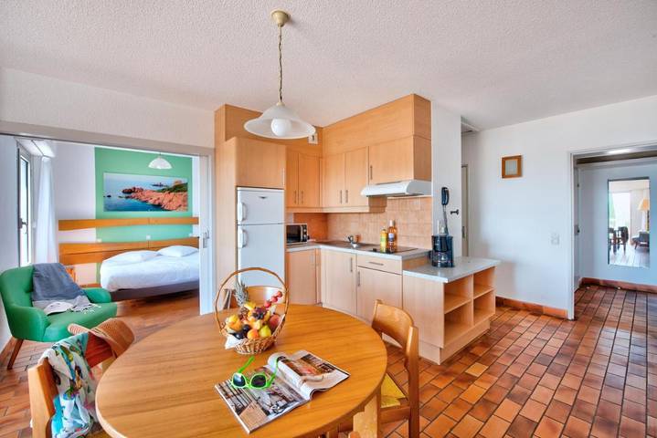 Club vacances pour 5 personnes, avec piscine ainsi que jardin et bassin pour enfant sur la Côte d'Azur - 3