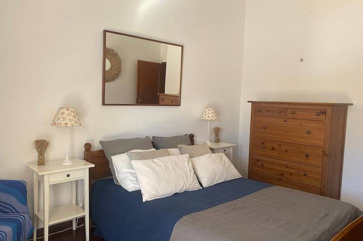 Bonito chalet con piscina privada, terraza, jardín y parque infantil in Santa Bárbara de Nexe, Distrito de Faro