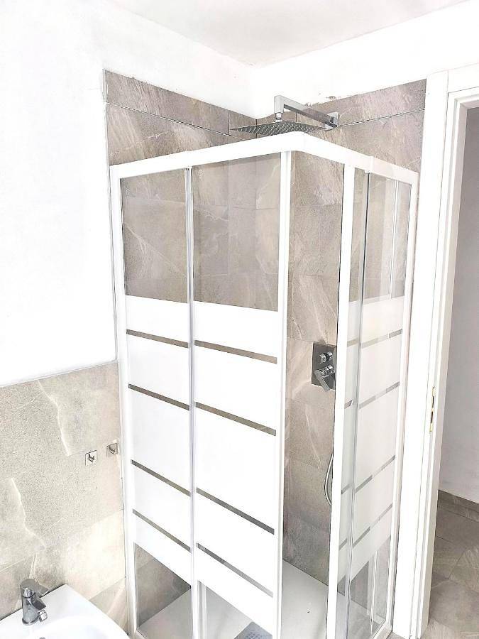 Gîte pour 4 personnes, avec terrasse à Gravellona Toce - 2