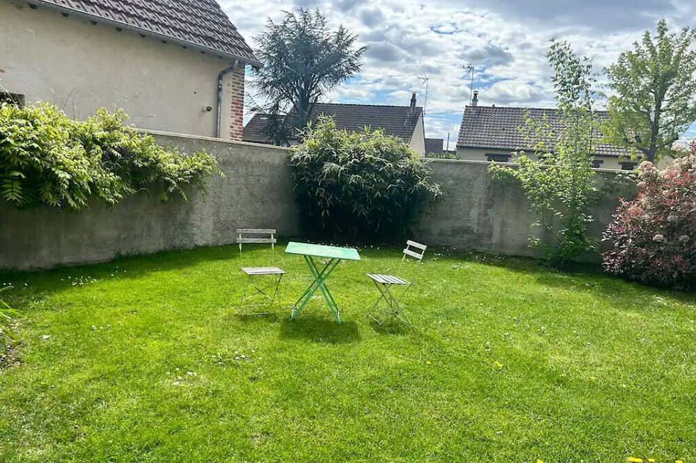 2 Bedroom Private vacation home in Romorantin-Lanthenay in Romorantin-Lanthenay, Sologne