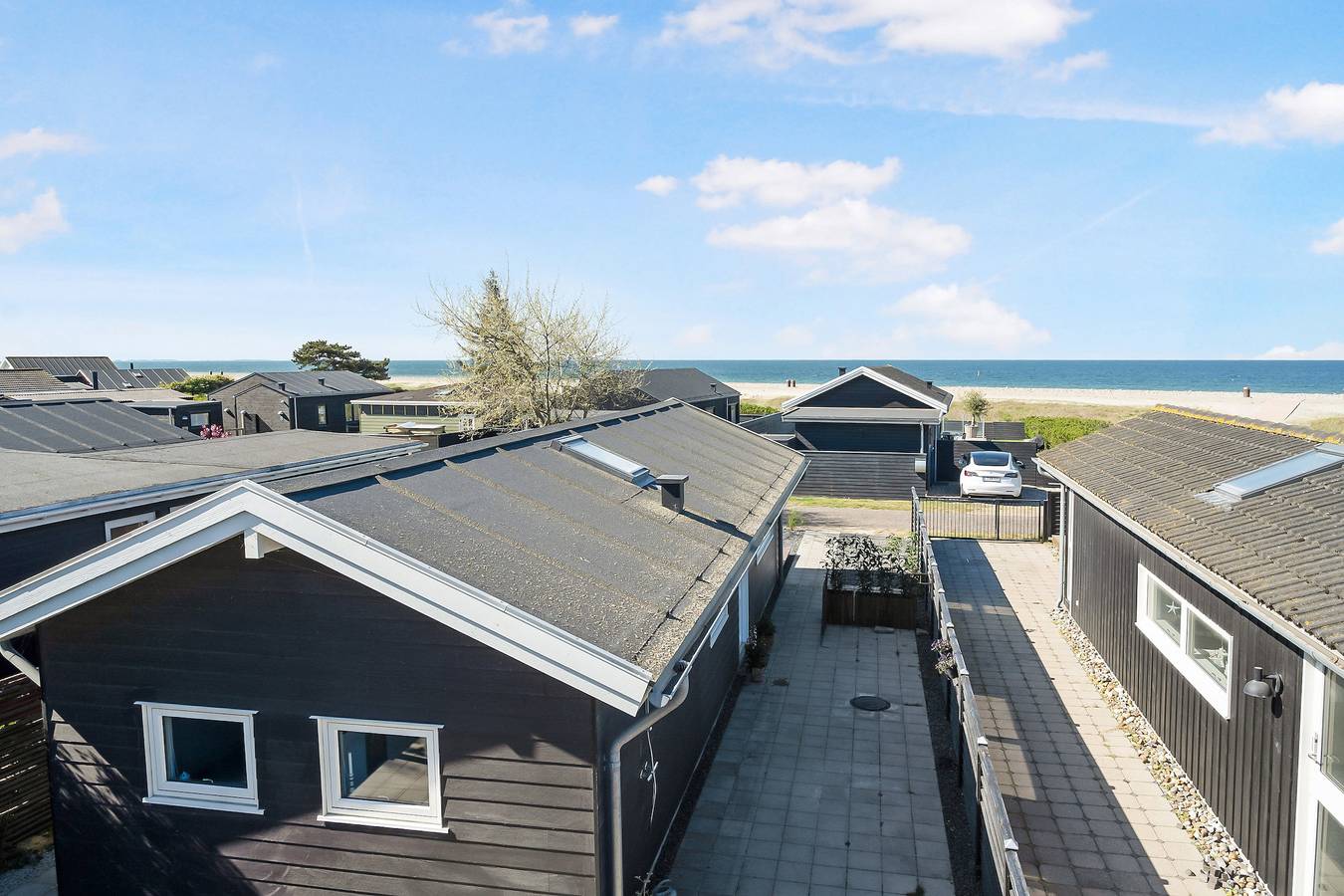 Lækkert sommerhus et stenkast fra vandkanten in Karrebæksminde, Enø