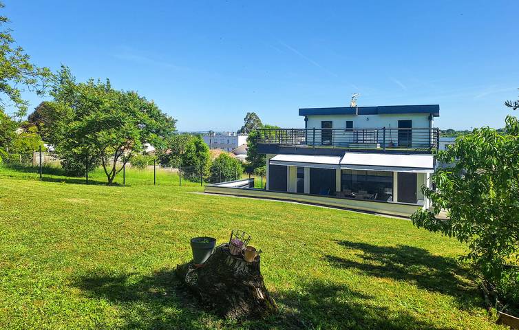 Casa de vacaciones para 8 personas, con terraza y jardín - 1