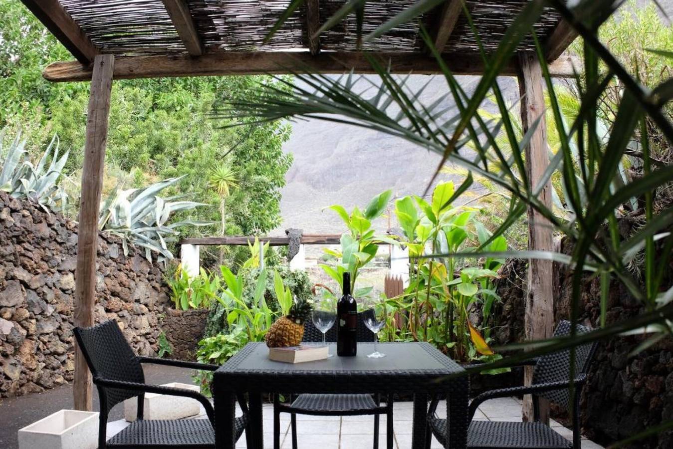 Appartement entier, Appartement 'Finca Wapa -Rústico' avec vue sur la mer, Wi-Fi et climatisation in Las Puntas, Frontera