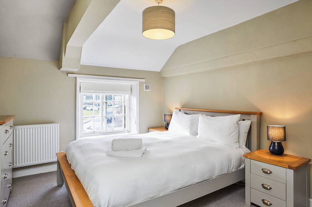 Hayy Bondgate Cottage in Leeds, West Yorkshire