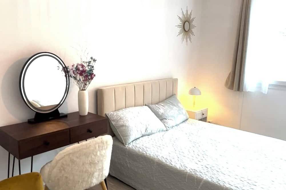Entire apartment, T3 apartment, downtown Manosque in Manosque, Parc naturel régional du Luberon