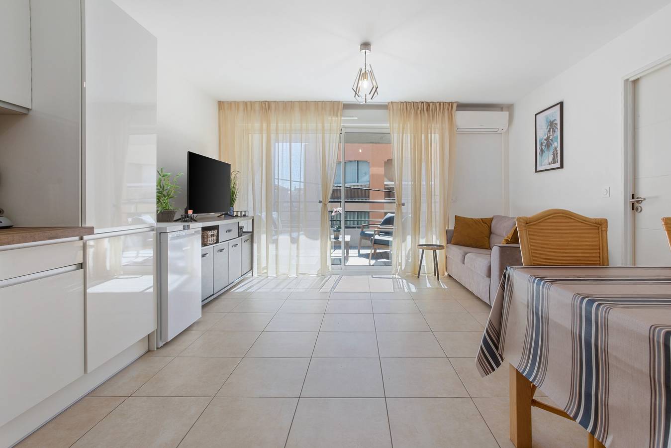 Ganze Wohnung, Appartement Rêve de Dante – Eleganz und Ruhe an der Plage von Fréjus in Frejus, Mittelmeerküste (Frankreich)
