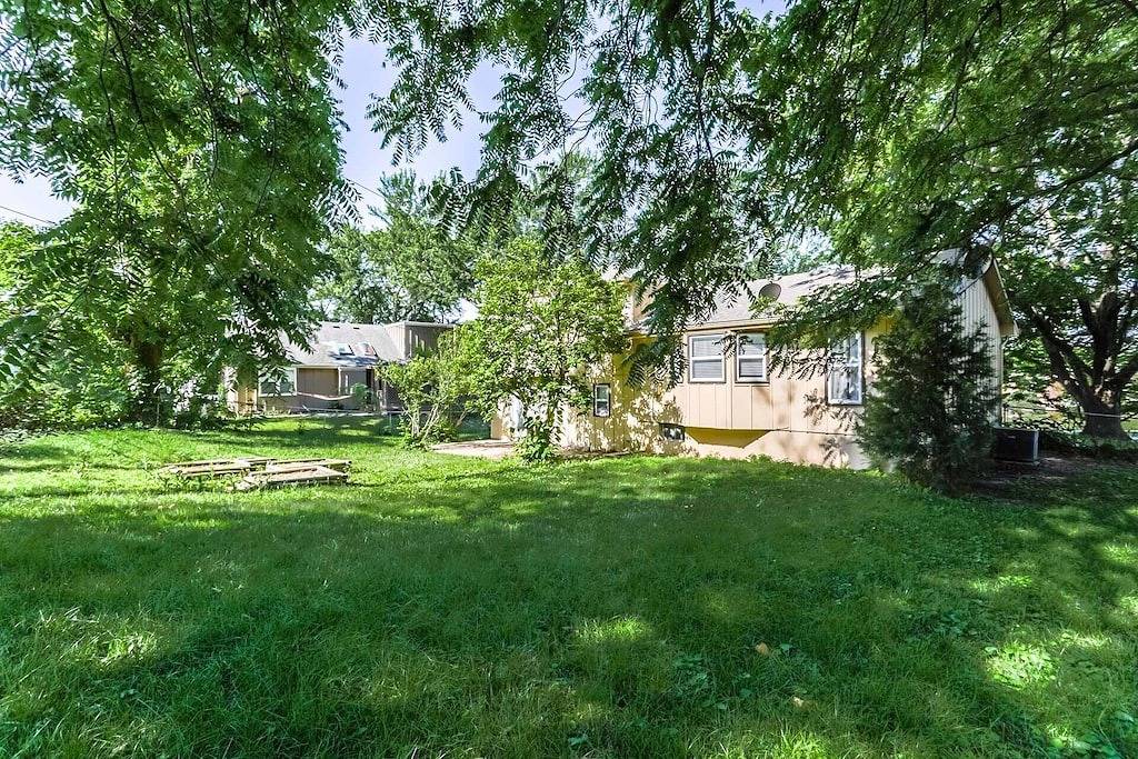 Perfekter Rückzugsort für Familie, Freunde oder Kollegen - geräumige Single Family in Op in Overland Park, Kansas