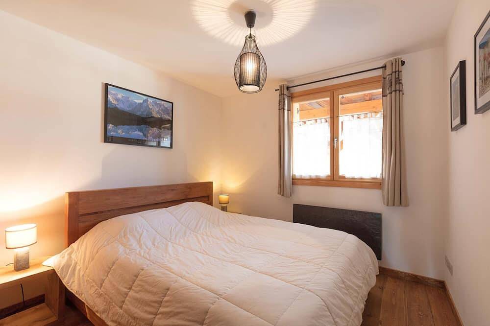 Geheel appartement, Apt Catherine - beautifully presented 3 bedroom duplex apartment, close to piste in Montgenèvre, Briançon en omgeving