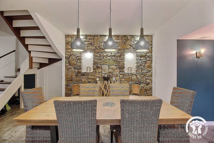 Gîte pour 6 personnes, avec terrasse et jardin, animaux acceptés à Ploubezre - 4