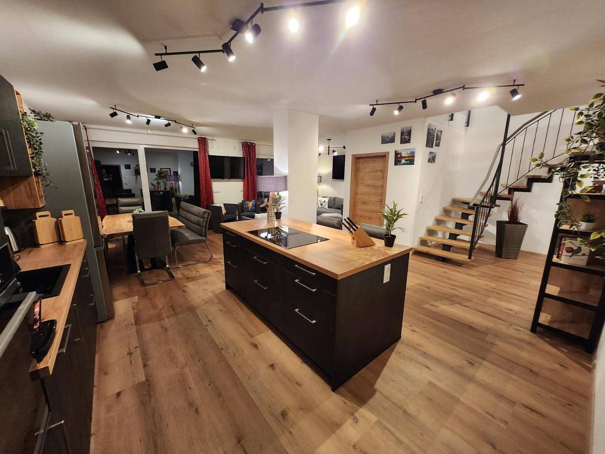 Five-Bedroom House in Prackenbach, Ostbayern