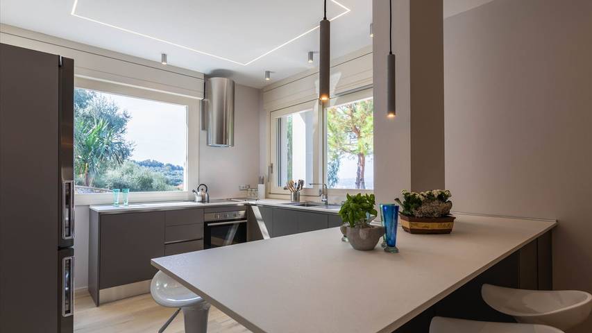 Ferienhaus mit Meerblick für 6 Personen, mit Balkon und Garten in Imperia - 2