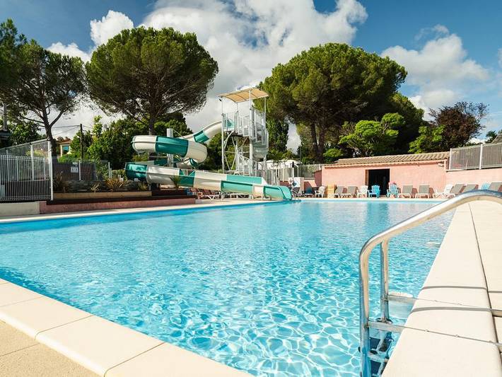 Location de vacances pour 2 personnes, avec Jacuzzi ainsi que Terrasse et Bassin pour enfant à Manosque