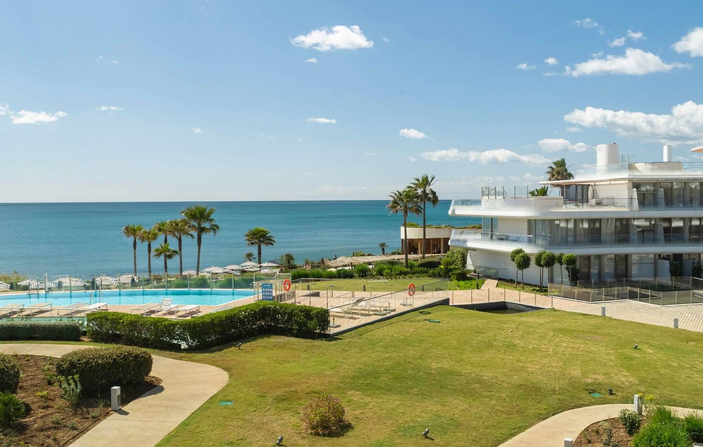 Entire apartment, The Edge in Estepona, Costa del Sol