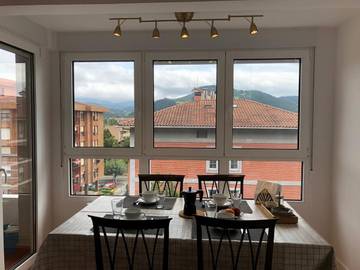 Gîte pour 4 personnes, avec vue et balcon à Guernica