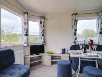 Glamping for 4 People in Uplyme, Devon, Photo 4