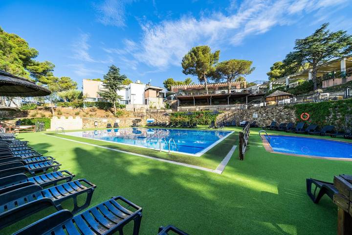 Camping pour 6 personnes, avec terrasse sur la Costa Brava - 2