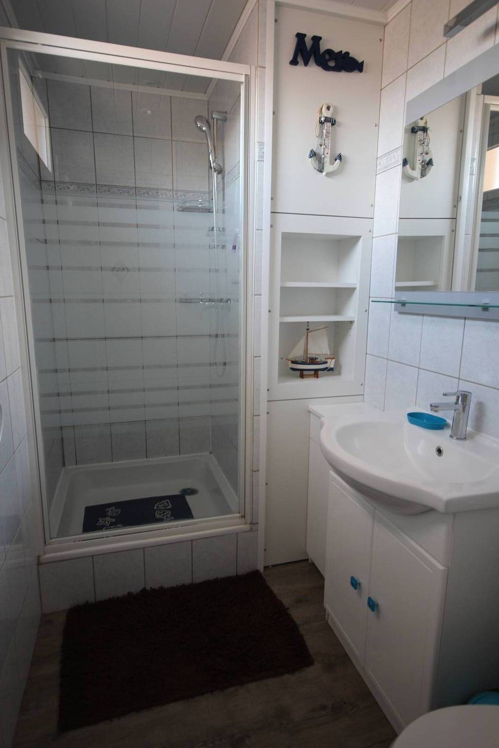 Entire studio, Lovely Flat for 2 Persons, Wifi , Airco, wonderfull view of the sea from the balcony, 20 m from the beach of Portiragnes in Portiragnes Plage, Portiragnes
