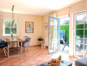 Ferienhaus für 5 Personen, mit Garten und Terrasse, kinderfreundlich in Wieck am Darß