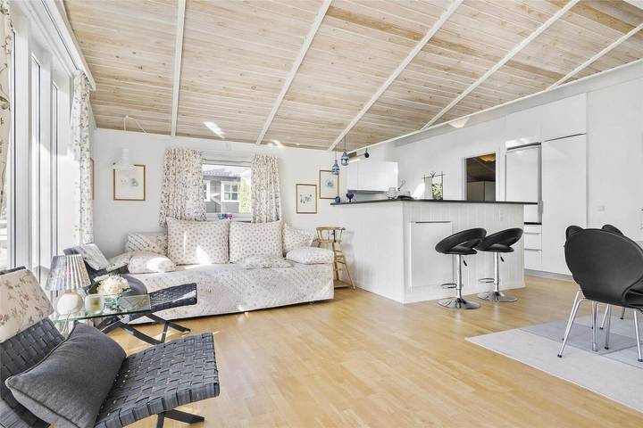 Ferienhaus für 8 Personen, mit Sauna und Terrasse sowie Whirlpool, mit Haustier in Råbylille Strand - 2