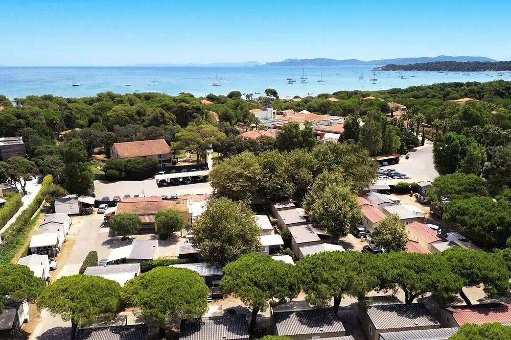 Camping pour 6 Personnes dans La Bergerie, Hyeres