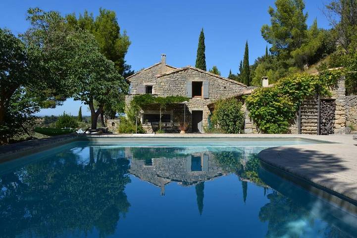 Agriturismo pour 8 personnes, avec jardin et piscine à Beaumes-de-Venise