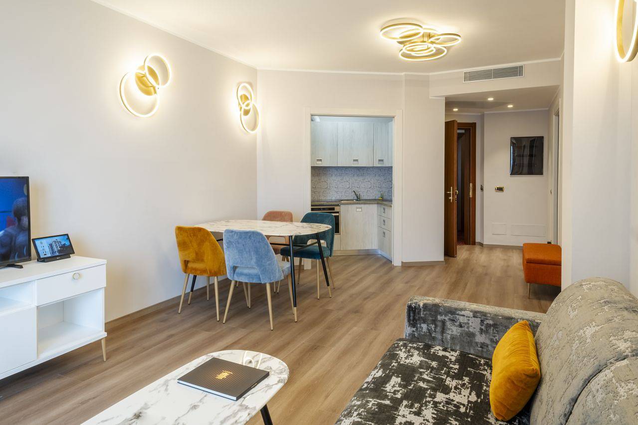 Appartamento intero, Residenz Carl und Do Dreizimmer-Wohnung Trilo Deluxe Mountain für 5 Personen in Baveno, Comune di Baveno