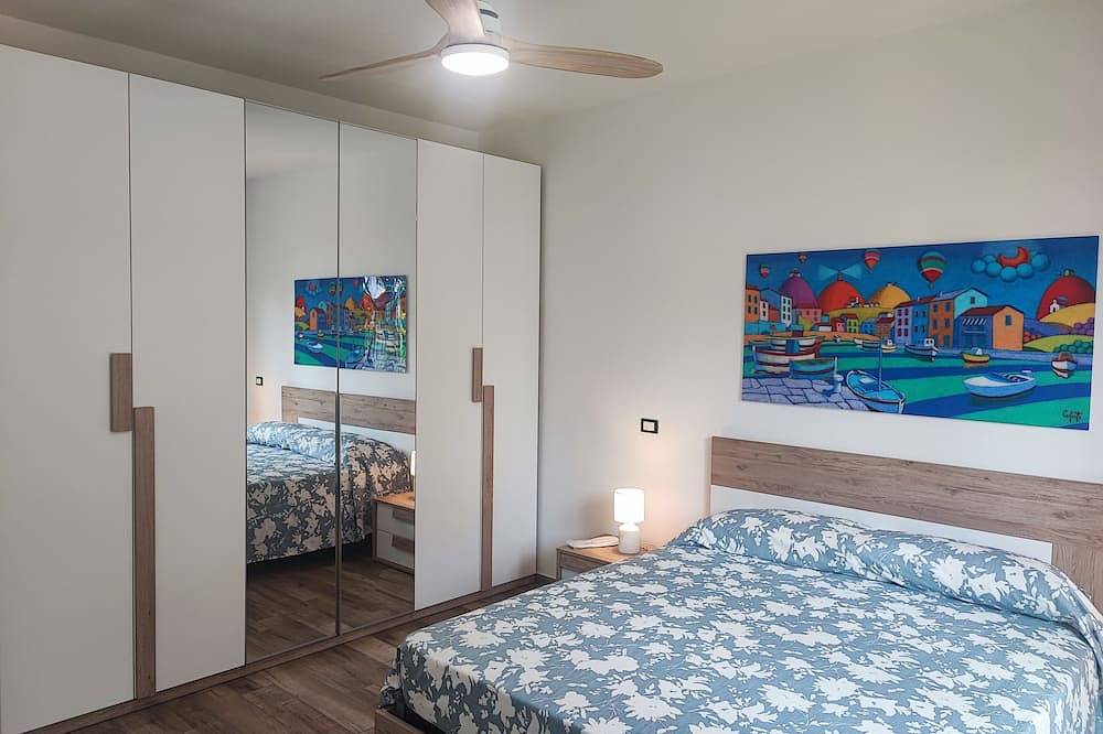 Ganze Wohnung, Casa Nadia: a few steps from the sea with garage, terrace and games room. in Numana, Riviera del Conero