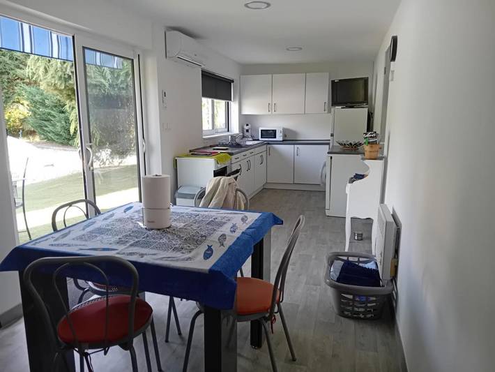 Location de vacances pour 6 personnes, avec jardin et piscine à Tornac - 4