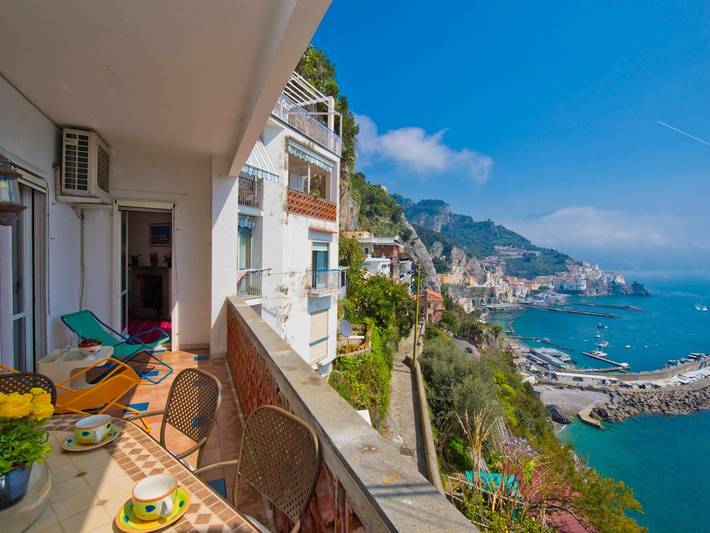 Ferienwohnung für 6 Personen, mit Balkon und Terrasse in Amalfi