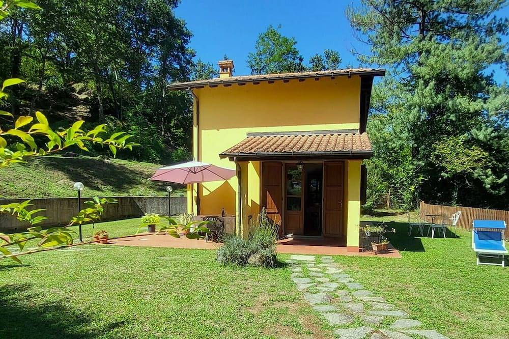 Romantische Riverside Property, kleiner privater Pool. Wifi. Zu Fuß zum Dorf. in Piazza al Serchio, Garfagnana
