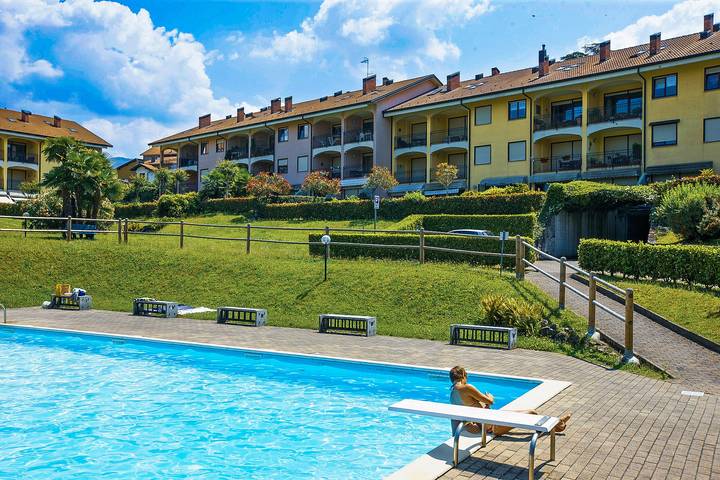 Ferienwohnung für 3 Personen, mit Ausblick und Pool sowie Terrasse und Seeblick in Lago Maggiore (Lombardei) - 2