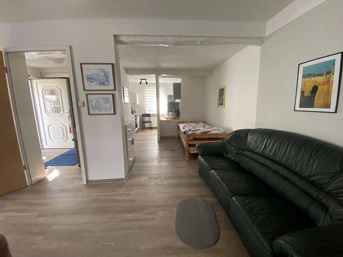 Ganze Wohnung, One-Bedroom Apartment in Dorf Mecklenburg, Nordwestmecklenburg (Wismar und Umgebung)