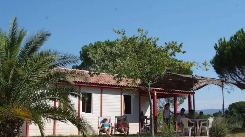 Vakantiewoning voor 8 personen, met kinderzwembad en whirlpool in Le Muy