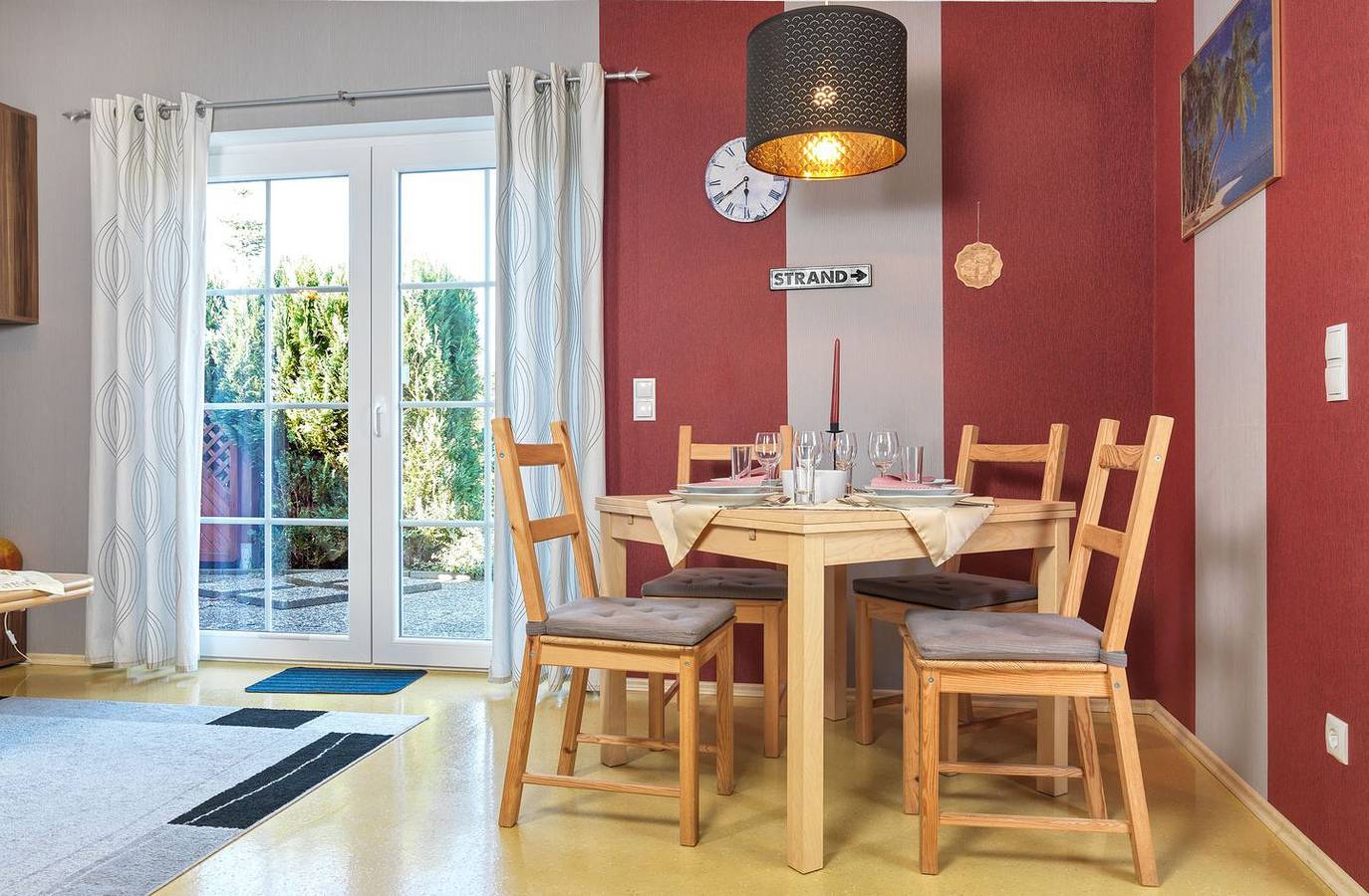 App. Mach mal Pause - Kleiner, charmanter Bungalow im Herzen von Kirchdorf in Kirchdorf (Poel), Nordwestmecklenburg (Wismar und Umgebung)