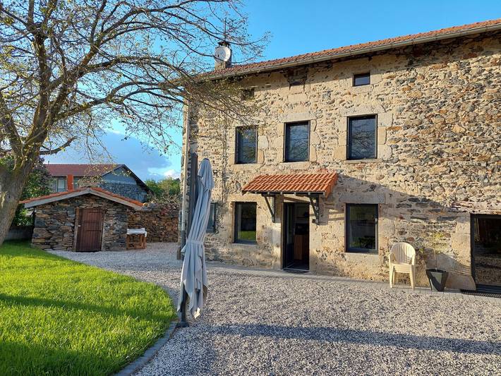 Gîte pour 15 personnes, avec Jardin à Retournac - 2