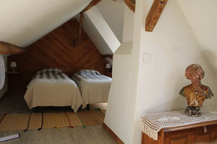 Location de vacances pour 4 personnes, avec jardin dans Mesnil-en-Ouche - 2