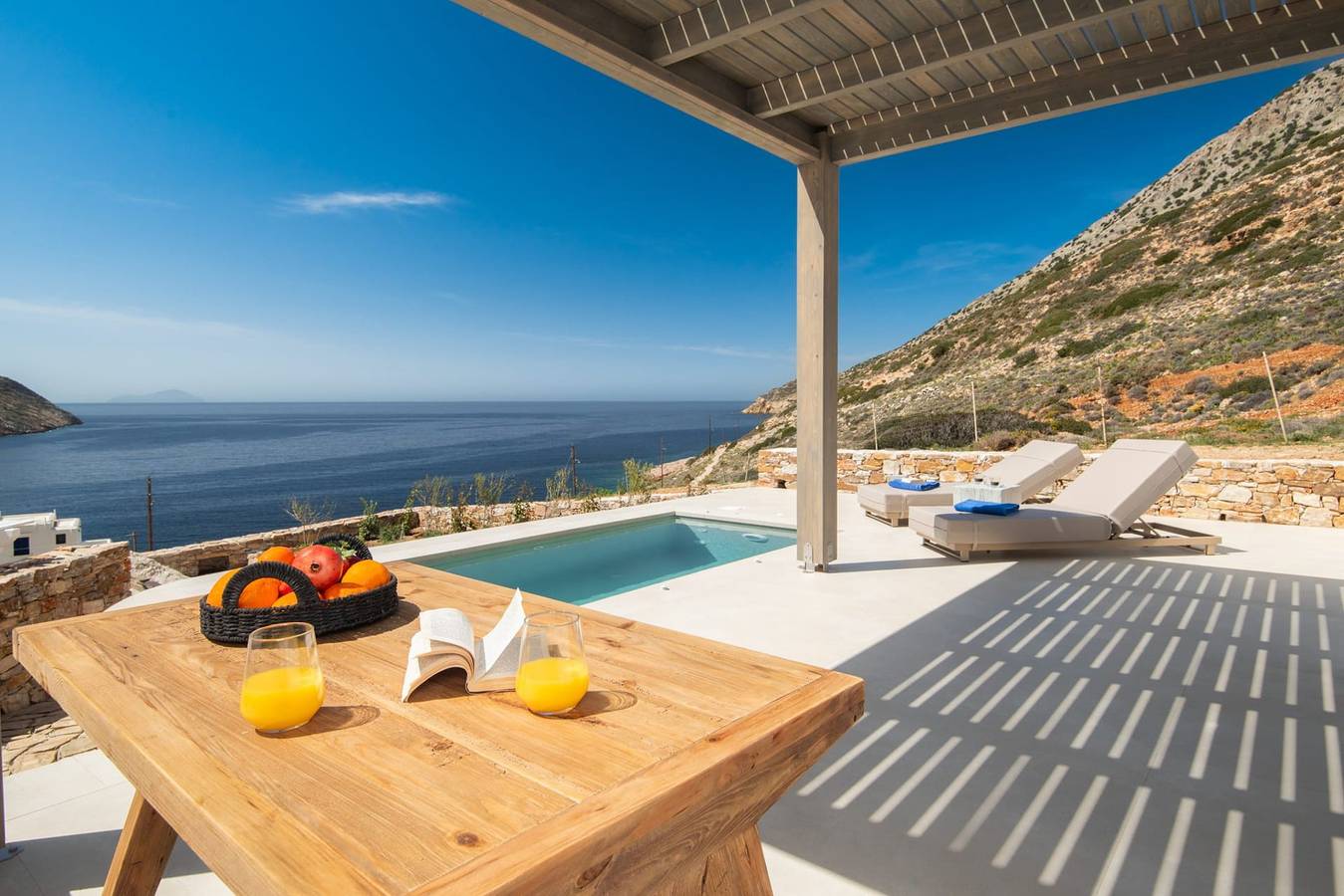 Dazzling  Sifnos Villa | Villa Harbor | 1 Bedroom | Private Pool | Breathtaking Sea Views | Ideal for Couple Getaway | Kamares in Cícladas