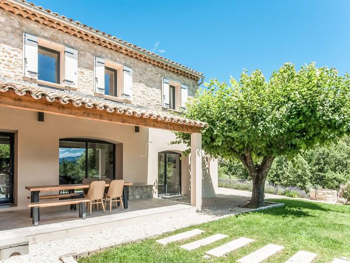 Maison de vacances pour 8 personnes, avec Terrasse ainsi que Jardin et Piscine à Vaison-la-Romaine