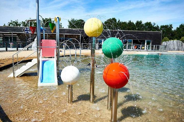 Gîte pour 4 personnes, avec jardin et piscine dans Lac du Jaunay - 3
