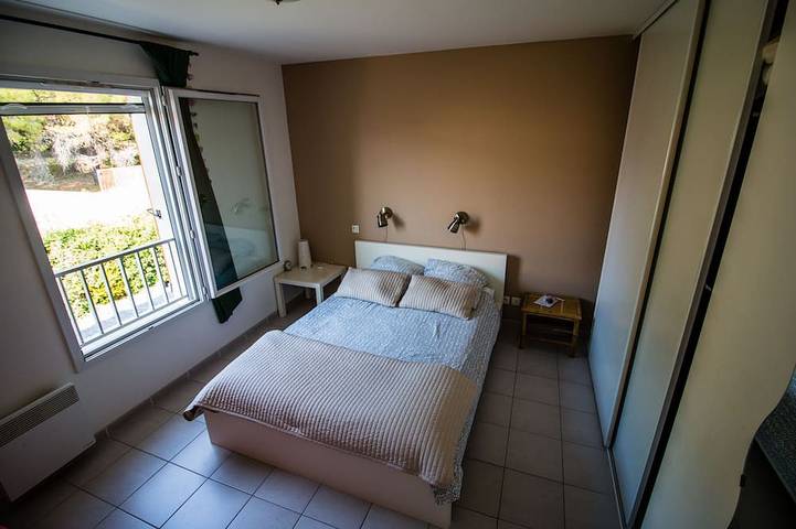 Location de vacances pour 10 personnes, avec jacuzzi ainsi que terrasse et jardin à Roujan - 3