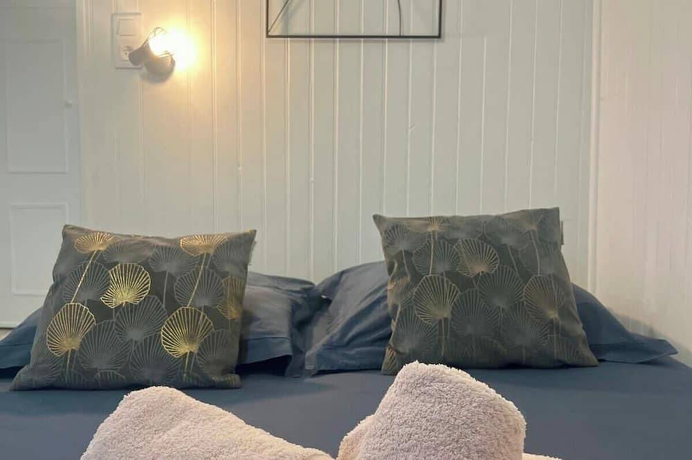 Entire apartment, Casa Cloutiers #3 - Studio - Hyper Centre Brive in Brive-la-Gaillarde, Brive-la-Gaillarde region