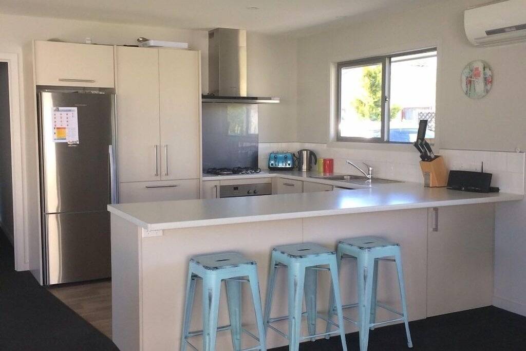 Modernes Ferienhaus mit 4 Schlafzimmern. Unbegrenztes Wifi in Twizel, Mackenzie District