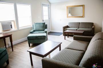 Vacation House for 8 Guests in Geneva-on-the-Lake, Ashtabula County, Picture 1