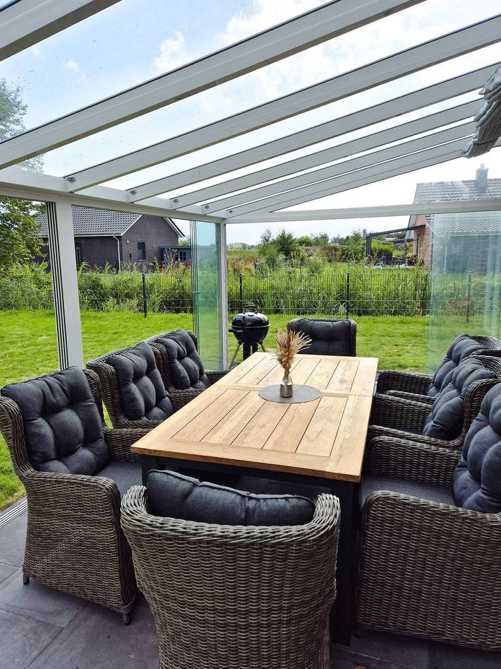 Ferienhaus für 6 Personen, mit Balkon/Terrasse und Whirlpool sowie Terrasse und Garten in Jade - 4