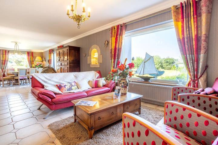 Cottage „Ty Pemorc'h“ mit privater Terrasse, Gemeinschaftsgarten und Wlan in Kerlaz, Châteaulin und Umgebung